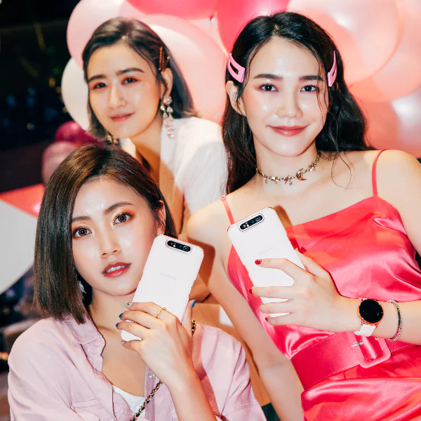 網紅最新打卡秘境出爐！翻轉你的粉紅夏日，微風南山 Samsung 旗艦體驗館要你自帶聚光燈，翻轉鏡頭拍好拍滿！