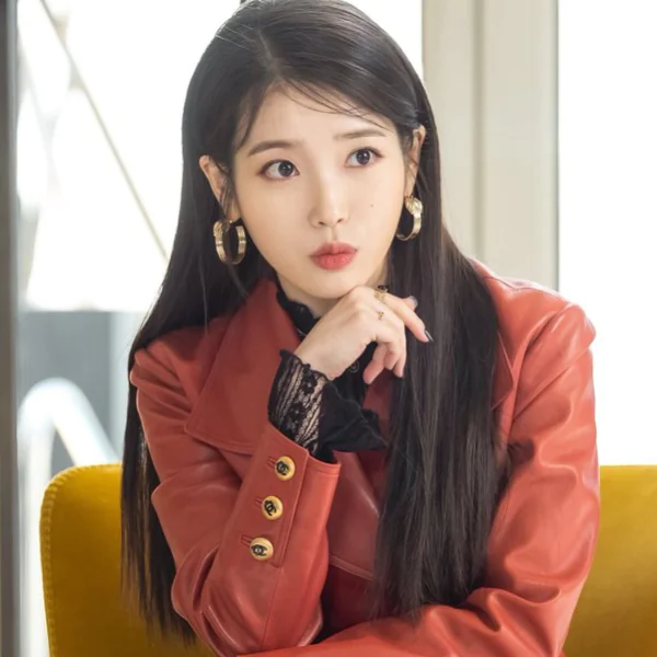 國民妹妹登大人了！IU 新戲《德魯納酒店》化身高冷女上司全靠「4 秘訣」養成窒息式顏值～