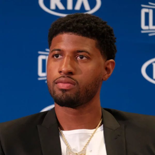 臉腫爆！Paul George 宣稱自己從小就是死忠快艇迷　網友立刻翻到 9 年前推特貼文瞬間打臉！