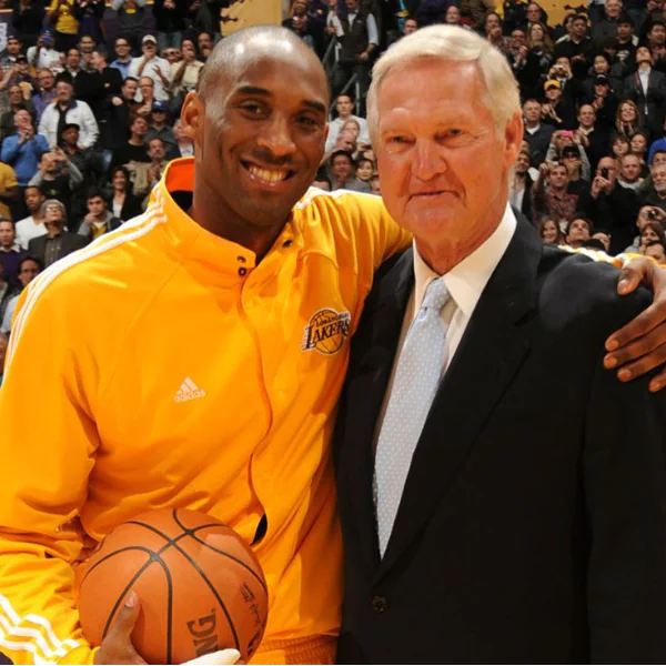 LOGO男：曼巴精神很多球員都有，但是技術都不如KOBE…