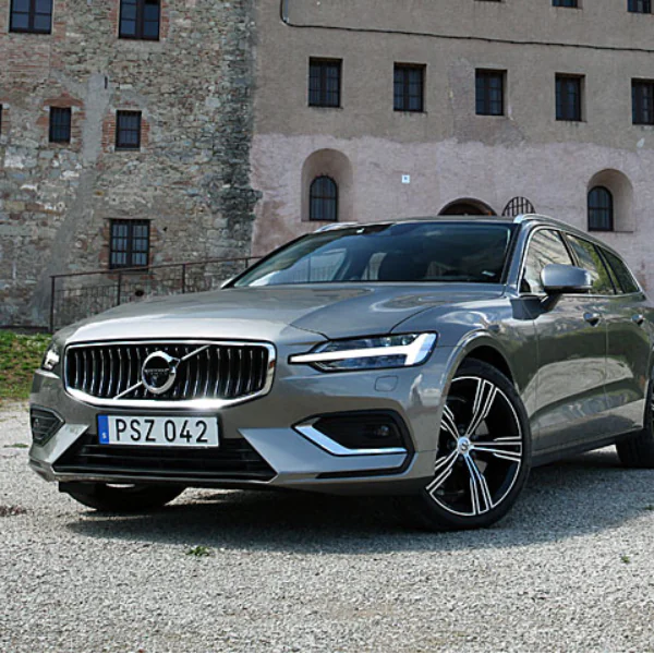 要價 190 萬起跳的第二代 Volvo V60 值得買嗎？看完這篇或許會讓你的錢包動搖