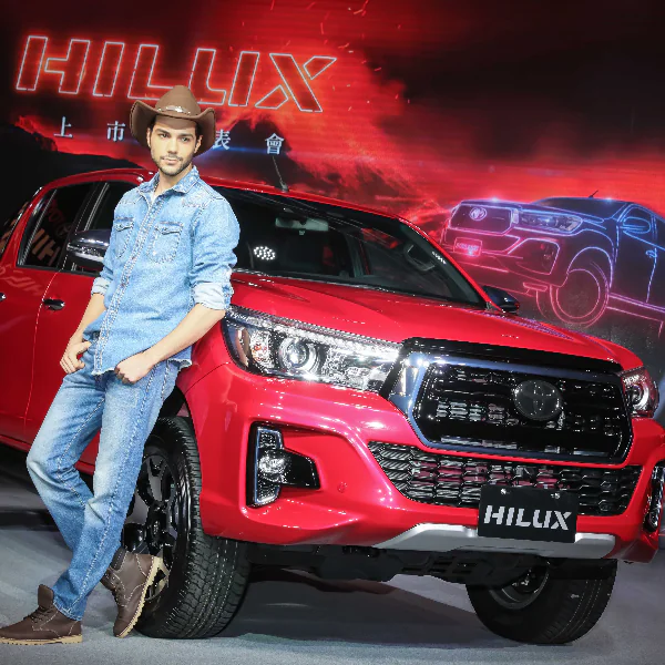 潮人該懂的越野魅力！經典皮卡車款稱霸全球，全新 TOYOTA HILUX 剽悍登場！