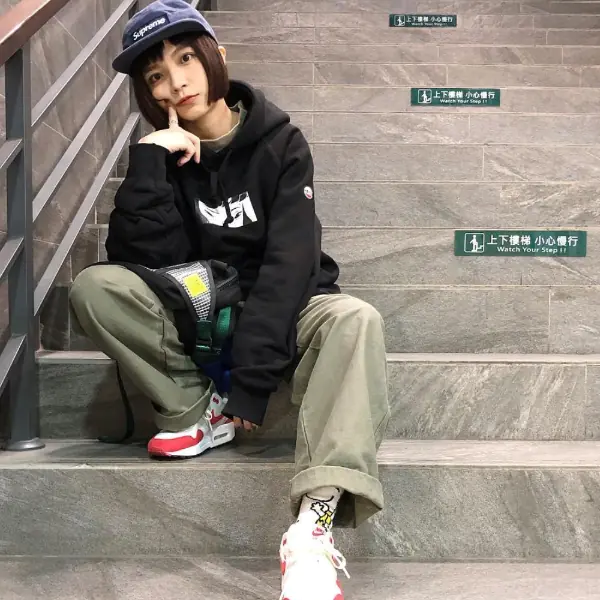 連女生看了都被掰彎！這 4 位顏值＋穿搭都超強的「台灣工裝女孩」IG 帳號還不追起來？