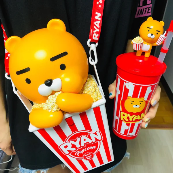 Ryan 變成蓮蓬頭了！Kakao Friends 周邊特搜，就讓 Ryan 陪你洗澡跟看電影吧～