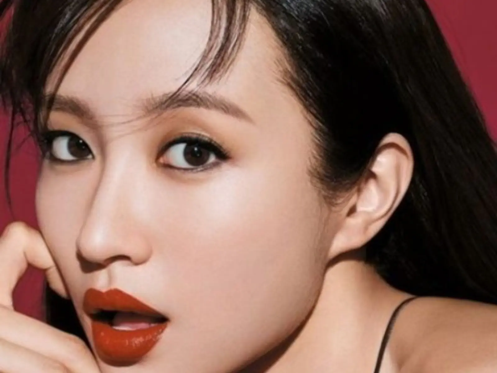 這是同一人？EXID 顏值擔當 Hani 最新火辣封面照被質疑「整形過度」！原來是「這裡」動了手腳⋯