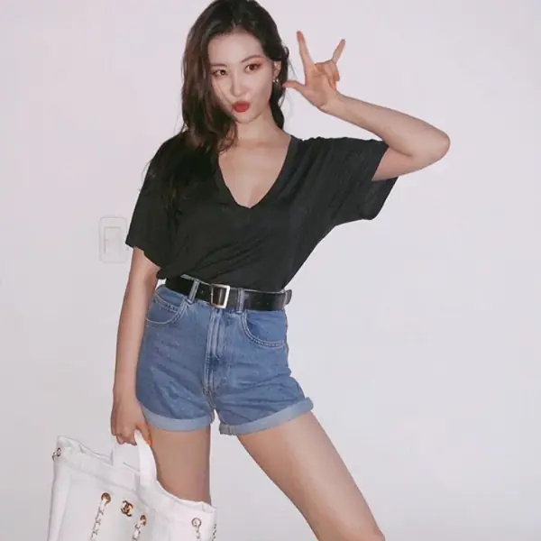 IU、泫雅都這樣開外掛！矮肥短「酪梨女孩」短褲穿搭全攻略！