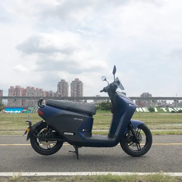 【老 J 推車】比 Gogoro 還貴的 YAMAHA EC05 值得買嗎？看完試乘「5 大心得」或許你會有答案！