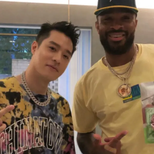 周湯豪繼螢光綠後，還將帶起一波「紮染風」？Virgil Abloh 等大神親身著用，還不快買起來囤貨！
