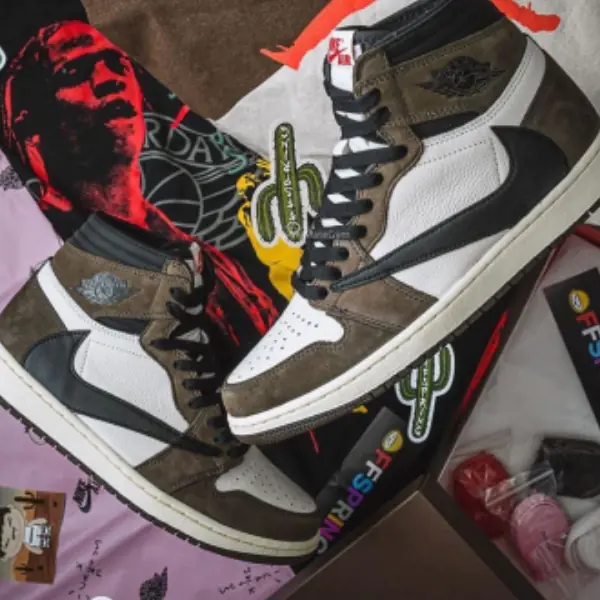 「這些」聯名款竟然比 Travis Scott x AJ1 還火？！4 雙「黃金級」饒舌歌手天價球鞋排行出爐