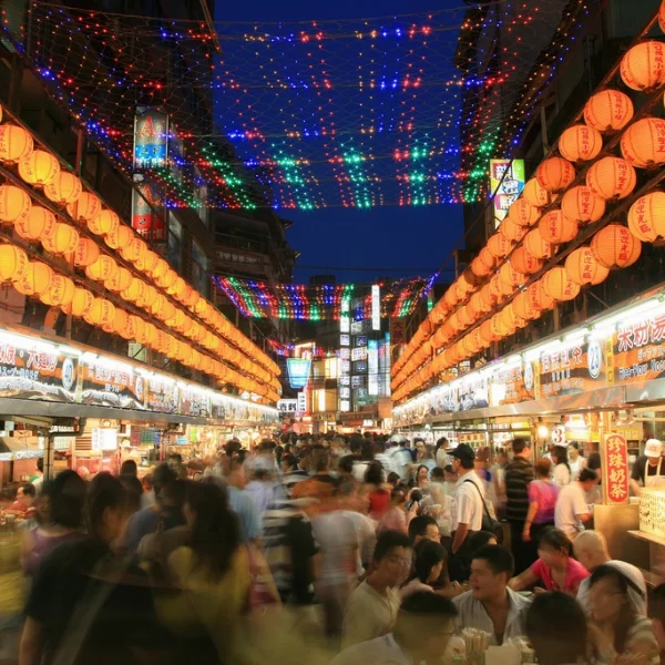 秋冬旅遊補助再加碼！入住就送你 200 元夜市抵用券，看完這篇秒懂怎麼用！