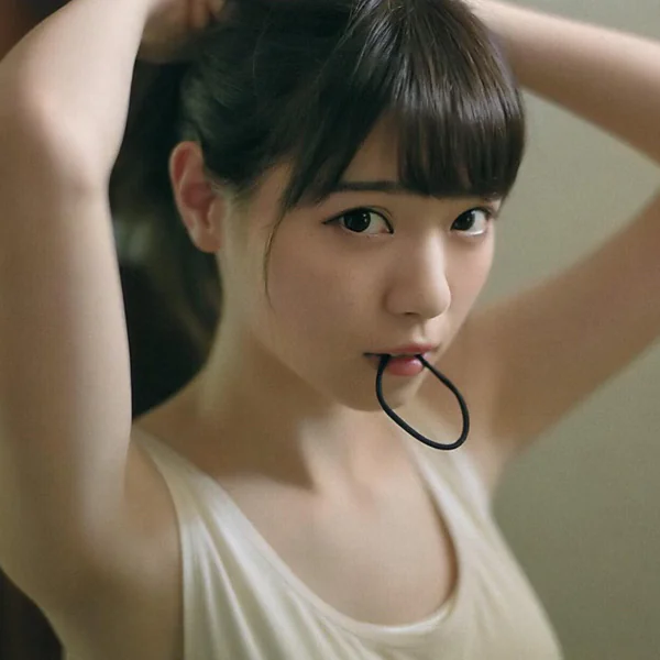 女神居然也有身材困擾？乃木坂 46 成員西野七瀨用「這 3 招」教妳「小隻女」也能穿出超模長腿！