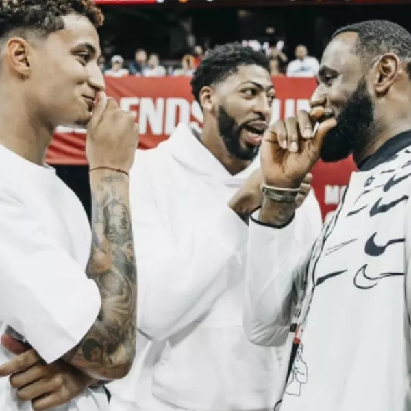 湖人三星下個球季力拚奪冠？！LeBron 領軍「腳上實力」制霸，Kuzma 更是著用聯名狠貨！