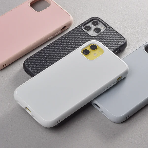 逛到選擇障礙！ 犀牛盾推出 iPhone 11 系列防摔手機殼 網友：價格也太佛......