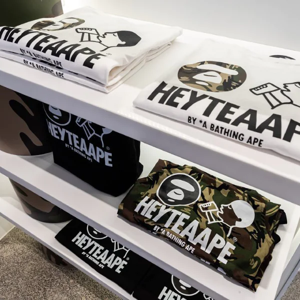 迷彩黑糖波波！「AAPE x 喜茶」最潮茶飲來一杯！