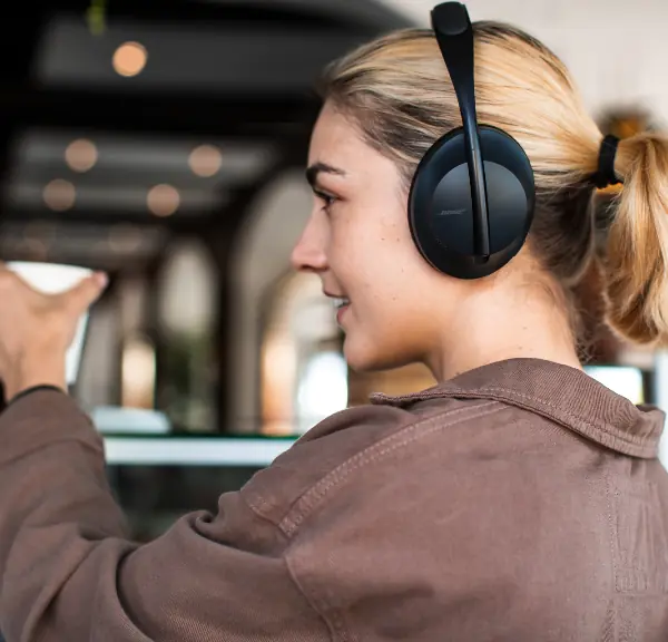 耳機之王誕生！Bose 700無線消噪耳機給你前所未有的聽覺體驗！