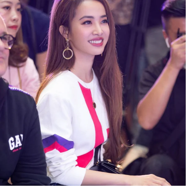 Jolin x Gap 超搶眼配色聯名！怎麼搭都超好看