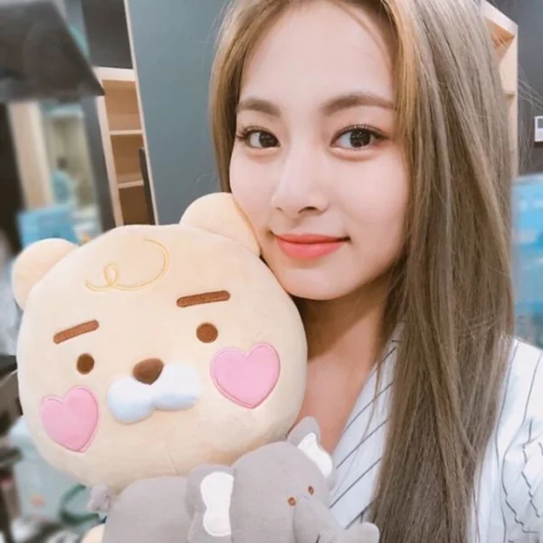 想要穿上子瑜親手為你設計的睡衣嗎？Kakao Friends × TWICE 聯名強勢登場，ONCE 一定要收藏！