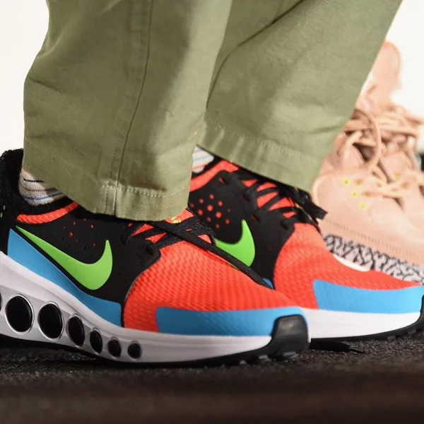 你跑步還再慢嗎？NIKE 推出最新科技要包覆你的腳到極致　落地時的緩衝機能叫你瞬間愛上