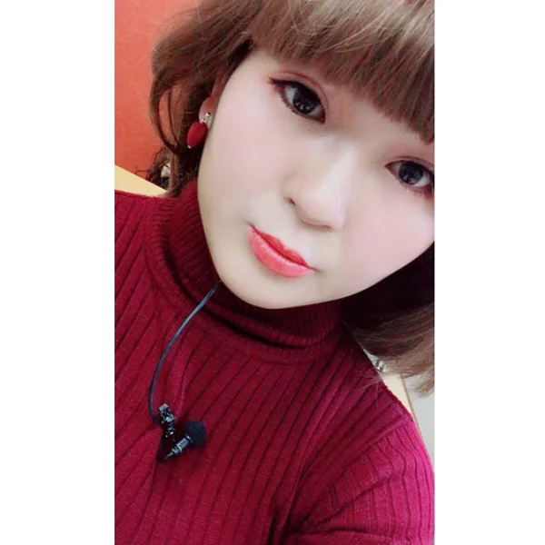 櫻花妹騙超大！「妝前妝後」簡直不同人，全靠這三招簡單小動作眼睛放大三倍！