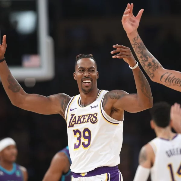 NBA 速報／湖人有你真好！「魔獸」Howard 8 投全進還外加 4 火鍋，攻防態度超積極贏得滿聲喝采！