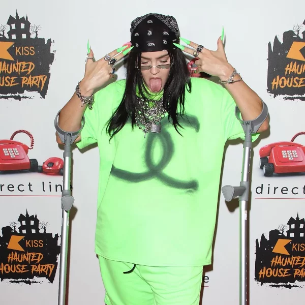 有女星竟扮成 Billie Eilish？Cardi B 這回反而不搞怪？盤點多位女星「萬聖節超狂裝扮」看到你噴飯！