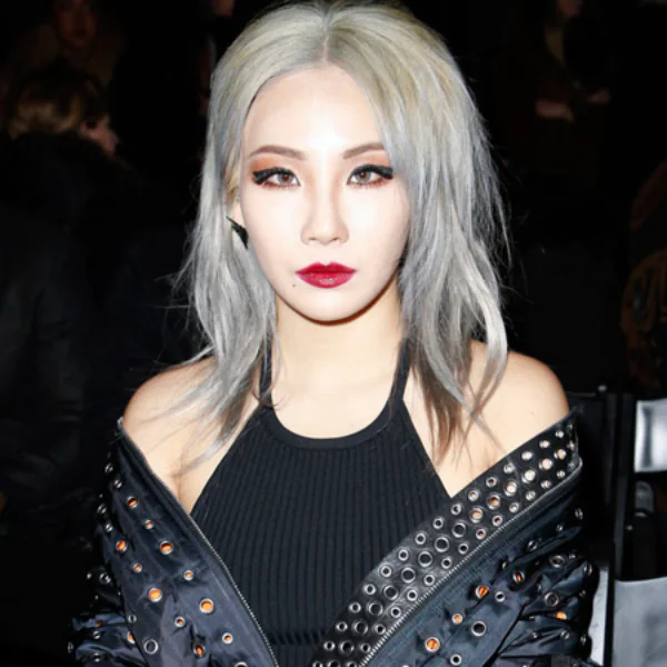 心意已決！ CL 確定與 13 年老東家分手！YG 娛樂：「公司已與旗下藝人 CL 終止專屬合約。」