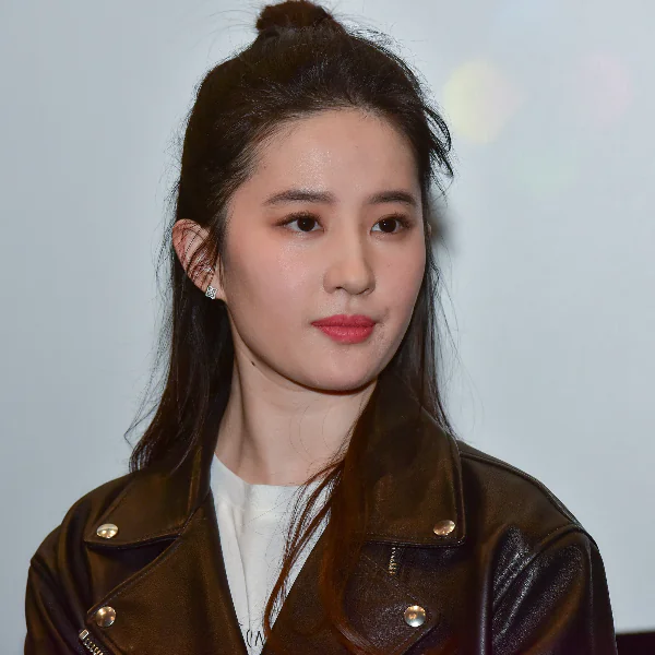花木蘭發威！好萊塢評選「全球最受矚目新星演員」Top 25，劉亦菲成唯一入榜華人女性！