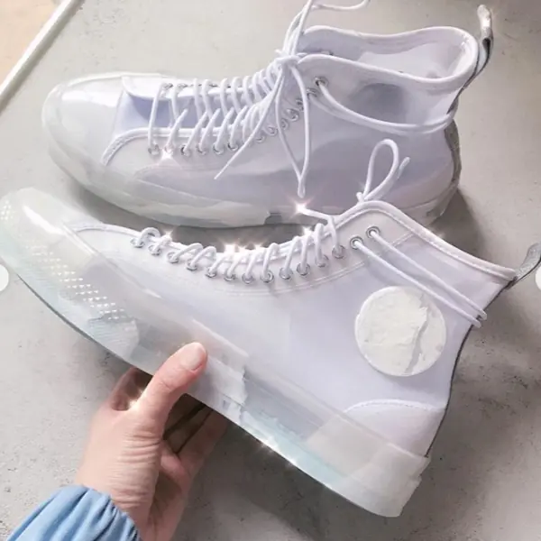 Converse、Off-White⋯回顧 2019 年 10 雙超燒「話題女鞋」妳鞋櫃裡有哪幾雙？