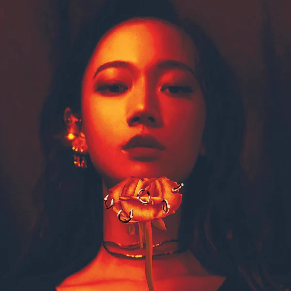 華語男女歌手 10 首 R&B 歌曲推薦：Julia 吳卓源、ØZI、9m88 ⋯ 保證一聽就淪陷進去！