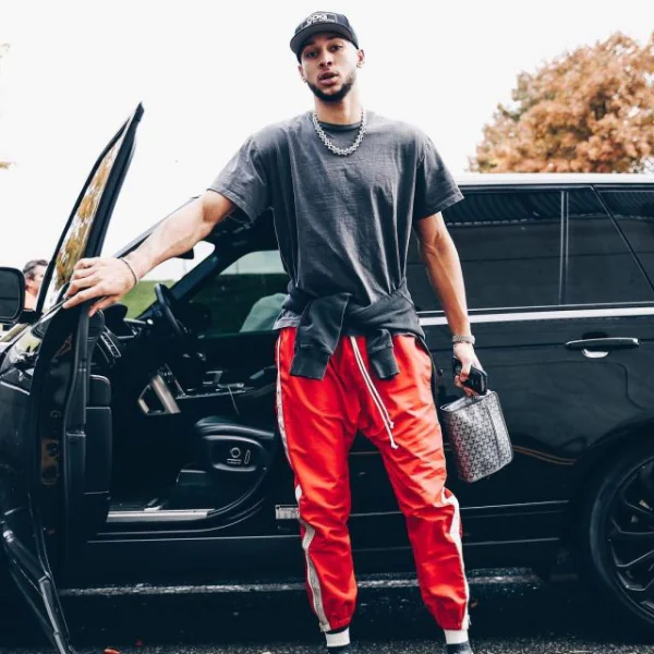 【老 J 推車】車比人還帥！細數 Ben Simmons 5 大名車收藏，原來他對「這個廠牌」情有獨鍾？