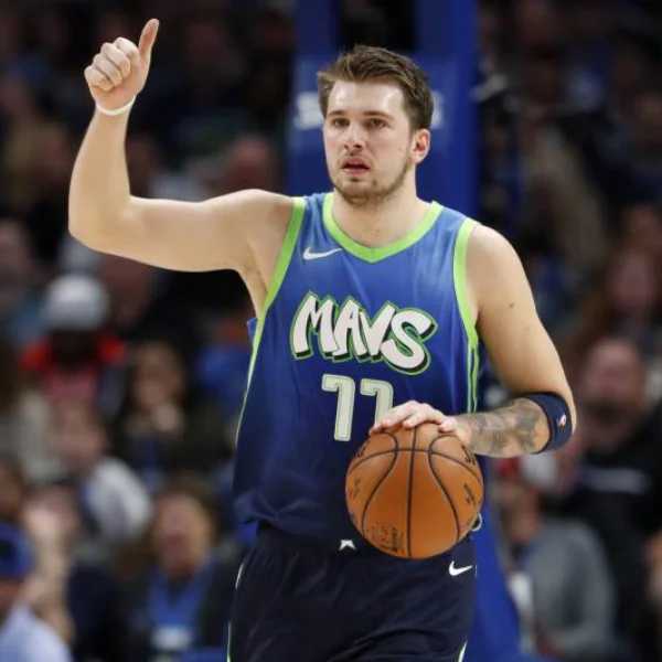 NBA 速報／歐洲金童再度發威！Luka Doncic 狂轟 27 分準大三元，「顏射詹皇」斬斷湖人 10 連勝紀錄！