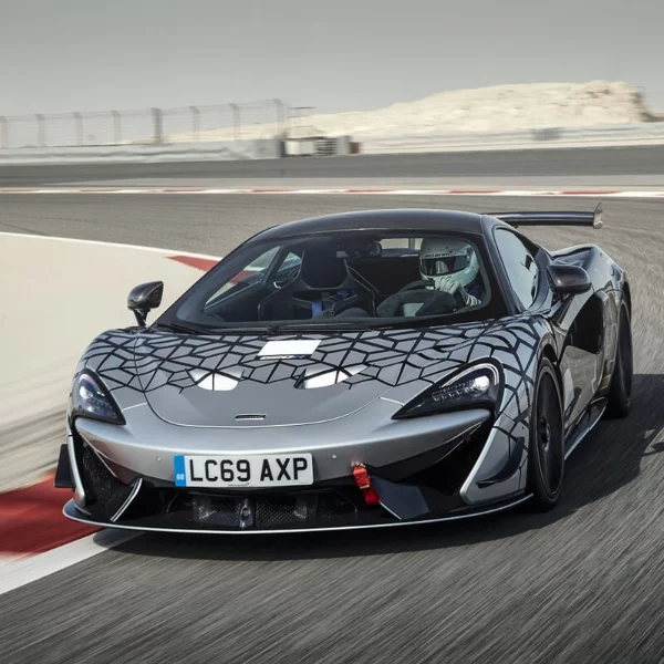 限量 350 輛！McLaren 運動系列最強之道路版賽車 McLaren 620R 登場