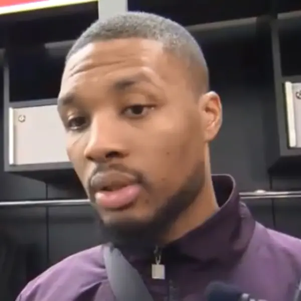 到底跑去哪了？Damian Lillard 感嘆勇士的今昔對比：以前「勇迷」都不見了真的好奇怪！