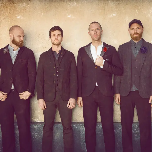 「英倫搖滾天團」Coldplay 參與台灣公益！聯手國寶畫師 顏振發 拍賣大型油畫