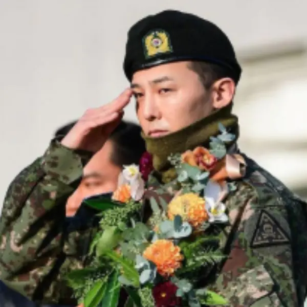去年潮流大事知多少？Kaws 世界巡迴打卡必備，GD、陳冠希誰才是真正帶貨王？