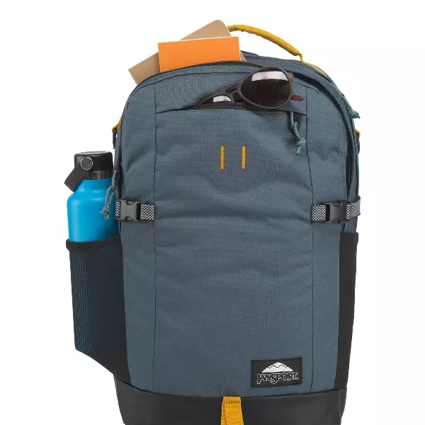 全新休旅款背包 JanSport 2020 帶你從戶外走到城市的輕旅潮流！