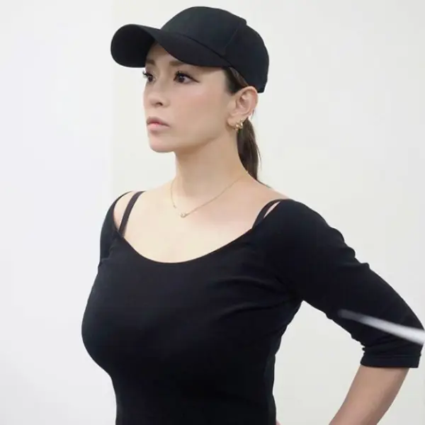 濱崎步發聲力挺女性「生產後能夠迅速恢復全靠團隊，不代表每個女人都不用坐月子」！