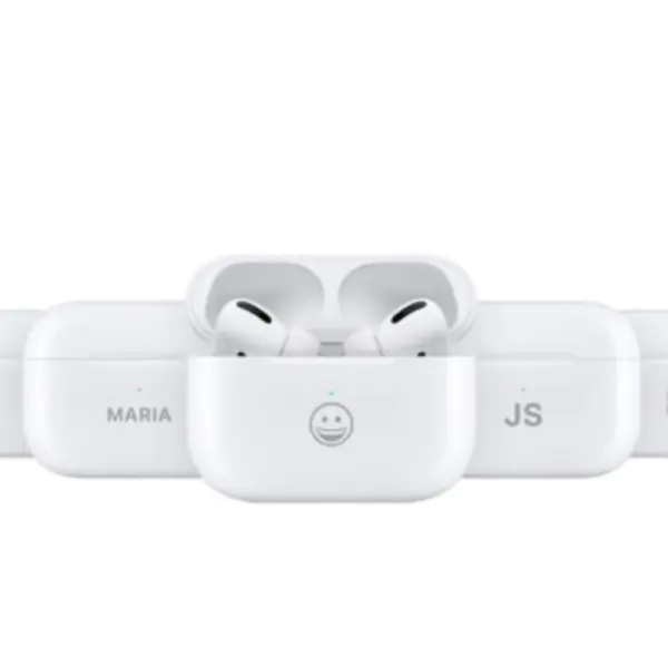 果粉們集體暴動！Apple 推出客製化 AirPods「Emoji 刻印」服務，更重要的是「不用錢」！