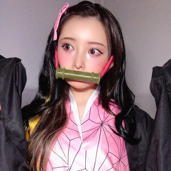 日本萌妹扮「禰豆子」爆紅！「整型歷史」遭起底⋯8 年「狂噴 275 萬」！