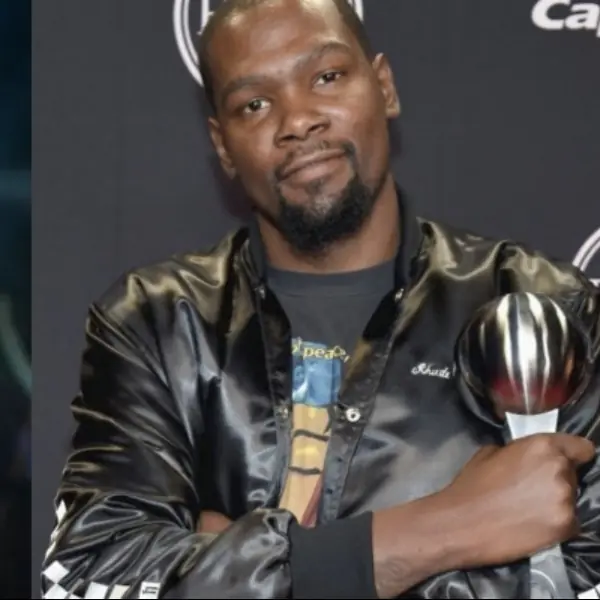 想知道 NBA 球員私下都愛穿什麼？來自洛杉磯的服裝品牌「RHUDE」魅力也太驚人！