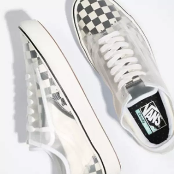 選擇困難症的鞋迷有福了！Vans「融合球鞋」告訴你有套就是帥，一雙竟然「不用三千」就可入手！