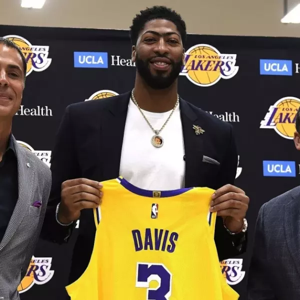 超重磅交易不斷、中國差點不能看 NBA？！回顧去年 NBA 年度 10 大事件