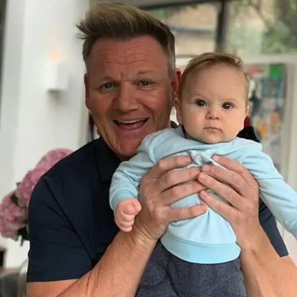 罵髒話基因強大？地獄廚神 Gordon Ramsay 驚訝發現 2 歲大的兒子已經會爆粗口！