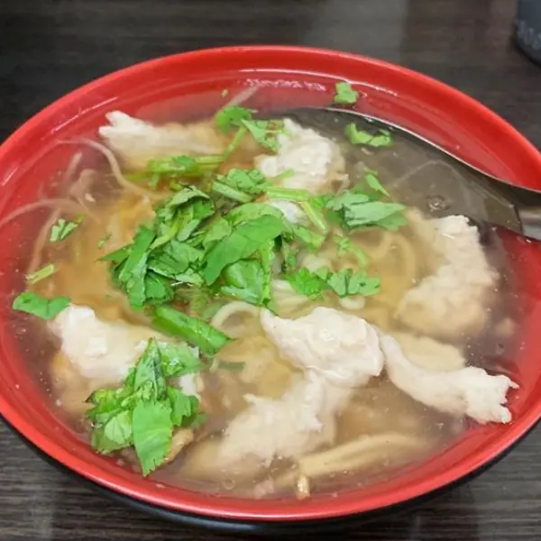 連在地人都推薦！新莊廟街夜市必吃美食 TOP 5 推薦，豆花、潤捲餅、豬血湯通通吃爆～