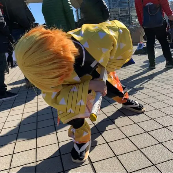 萌到不行！9 歲小正太 Cosplay《鬼滅之刃》我妻善逸，網友：「完勝所有成人版！  」
