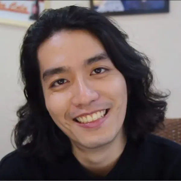 TOP 3 還沒追起來就落伍的「高顏值」Youtuber！男神網紅「撞臉藍正龍」網激動：看他看到排卵呀❤️