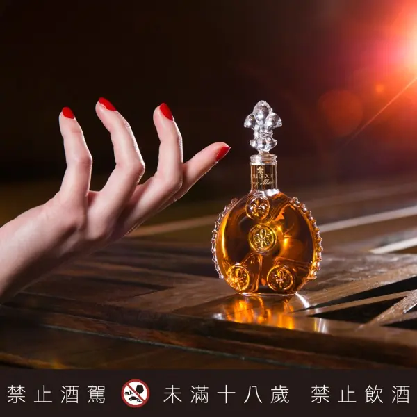 家中的羅曼蒂克！在家約會靠「這一瓶」製造浪漫，格調完全不輸高檔餐廳！