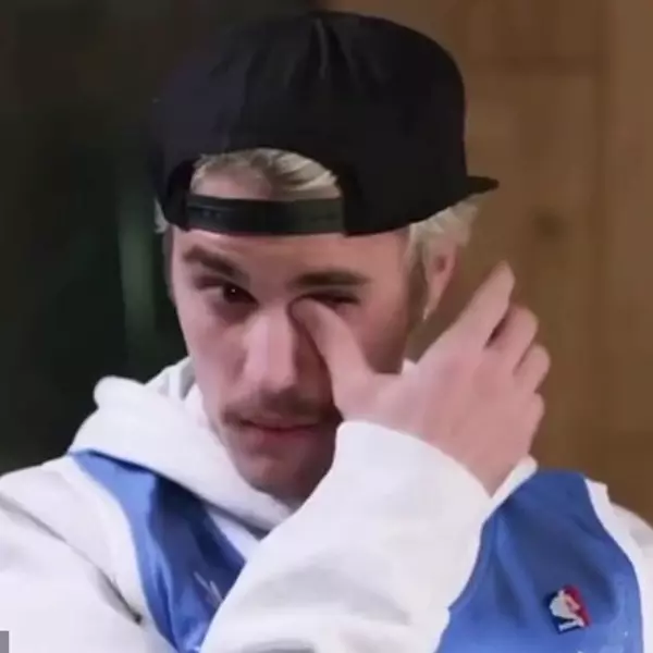 真性情！小賈斯汀談 Billie Eilish 當場流淚，感性直言「願意做任何事情去保護她」！
