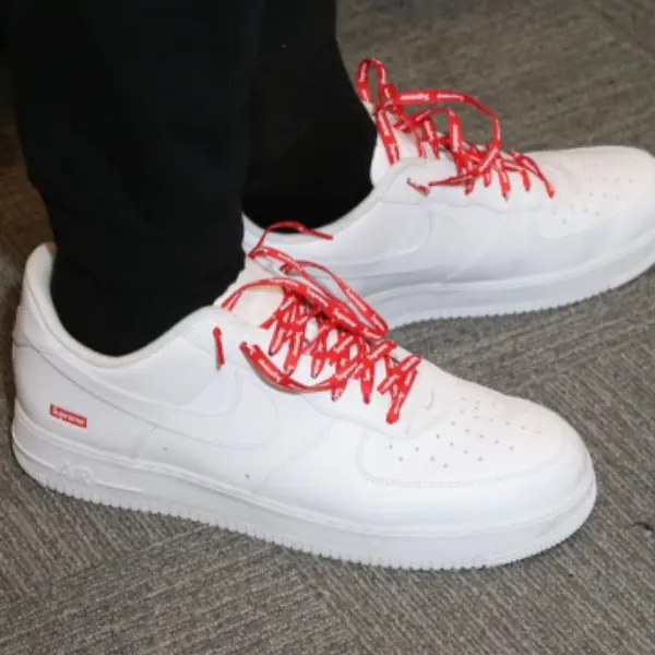Supreme、Yeezy 今天你選誰？NBA 明星賽球員足下一覽，鞋迷：「還能跟肯爺要簽名⋯」