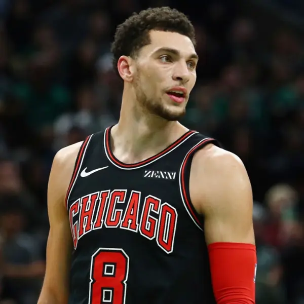 超扯「罰球線 360 度暴扣」！Zach LaVine 私下灌籃影片曝光，球迷瘋狂轉發直呼「太神」！
